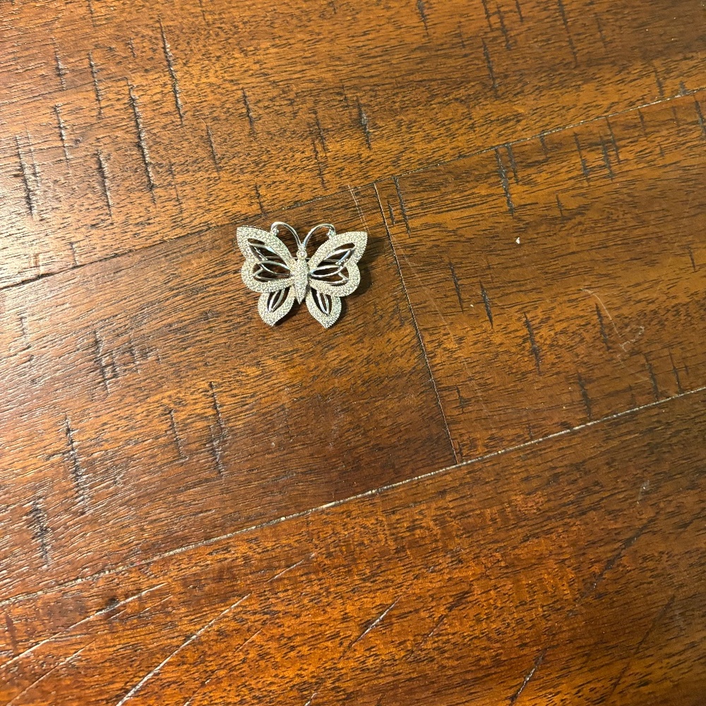 Swarovski pin